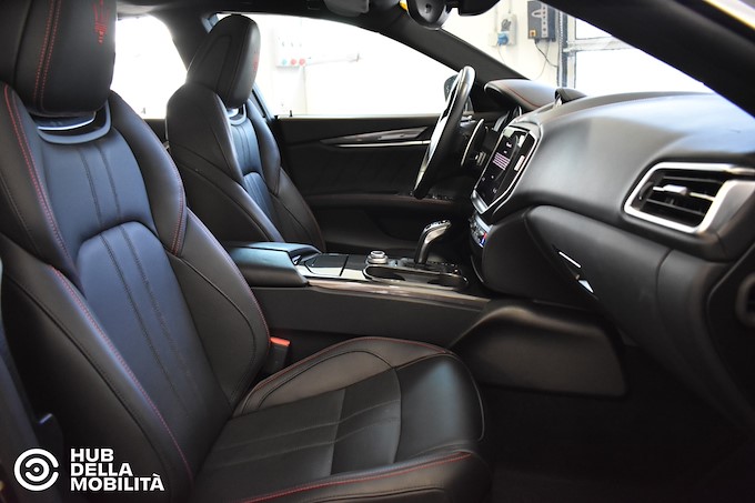 MASERATI Ghibli 330 CV MHEV GT Ultima